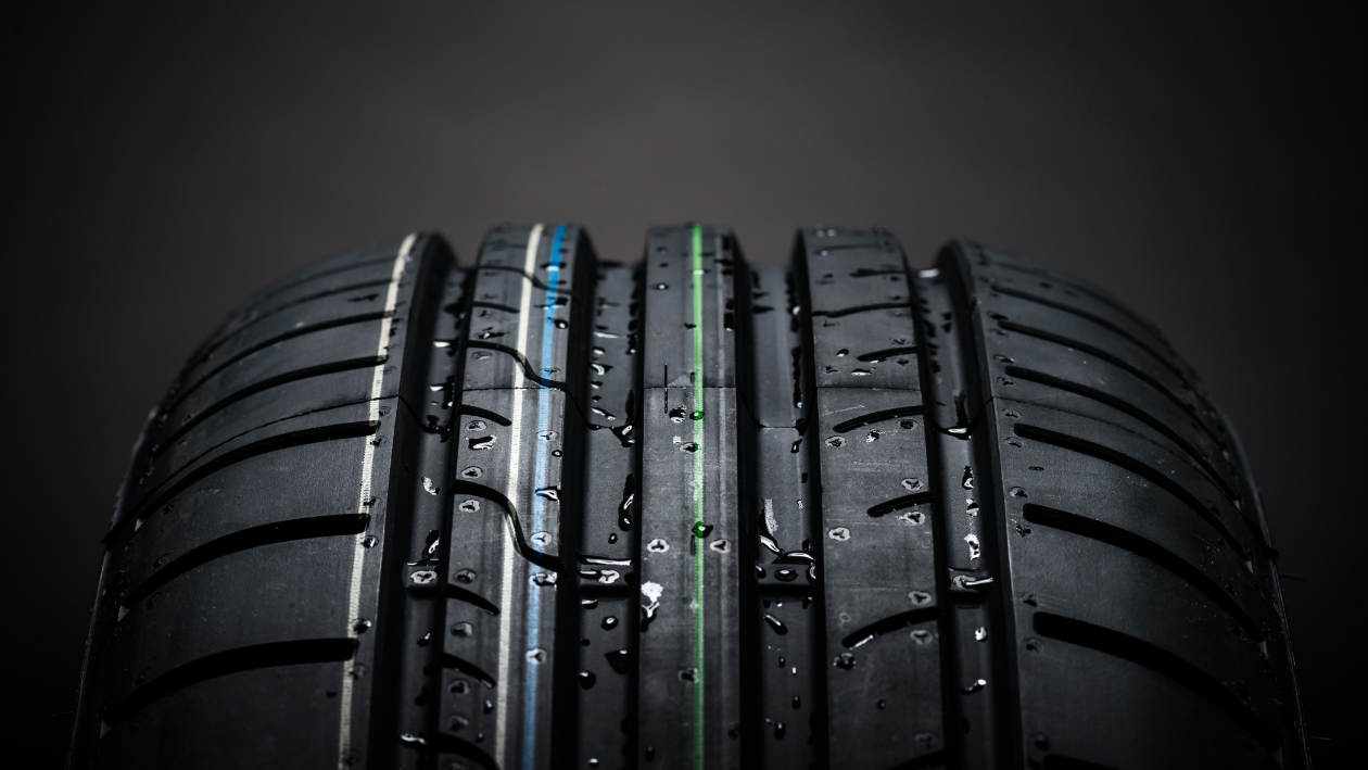 four signs your european car needs new tires