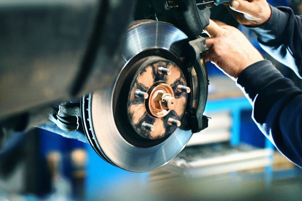 When to Repair or Replace Your Brakes
